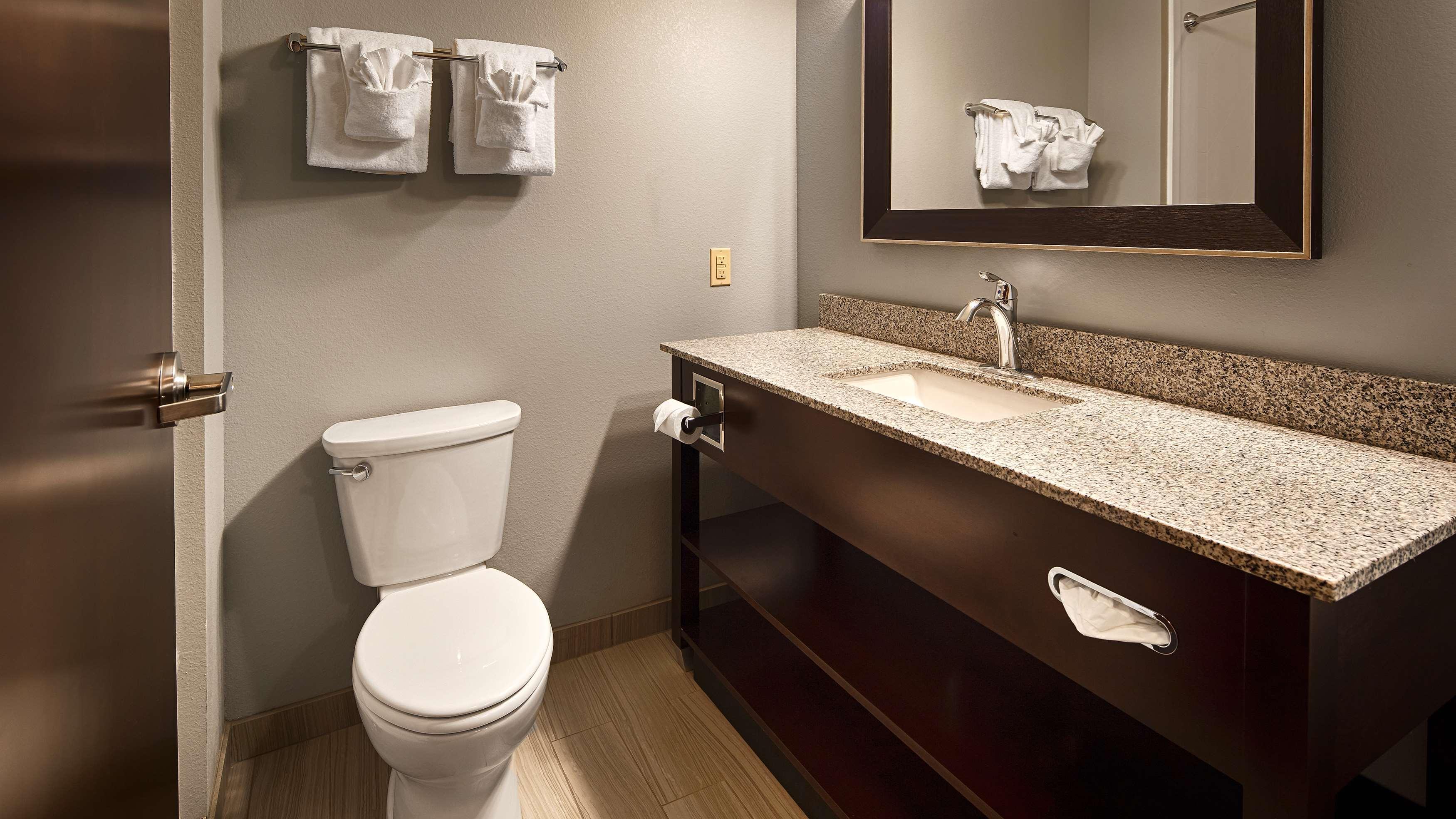 Best Western Plus Boardman Inn & Suites Poland Exterior photo