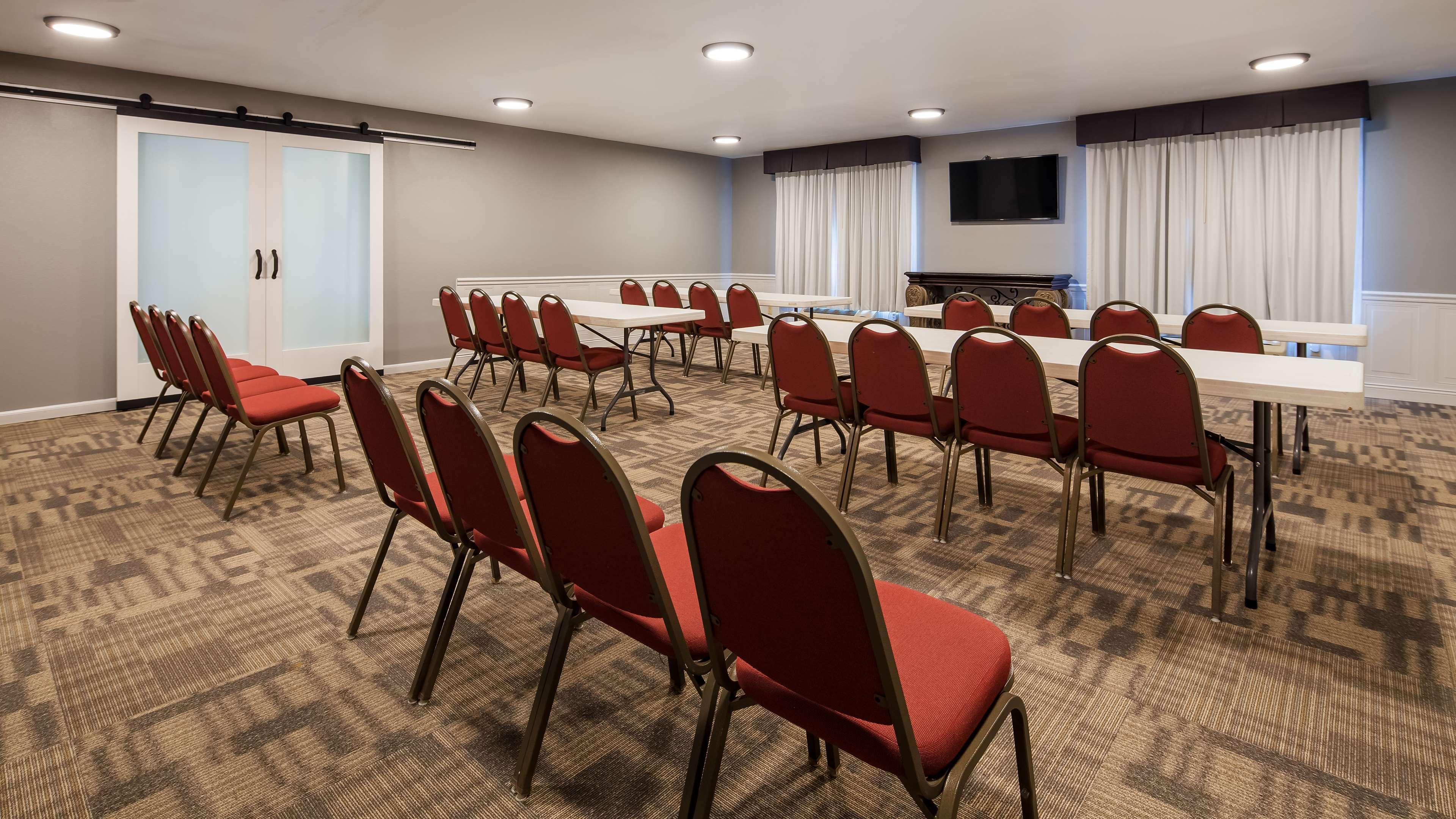 Best Western Plus Boardman Inn & Suites Poland Exterior photo