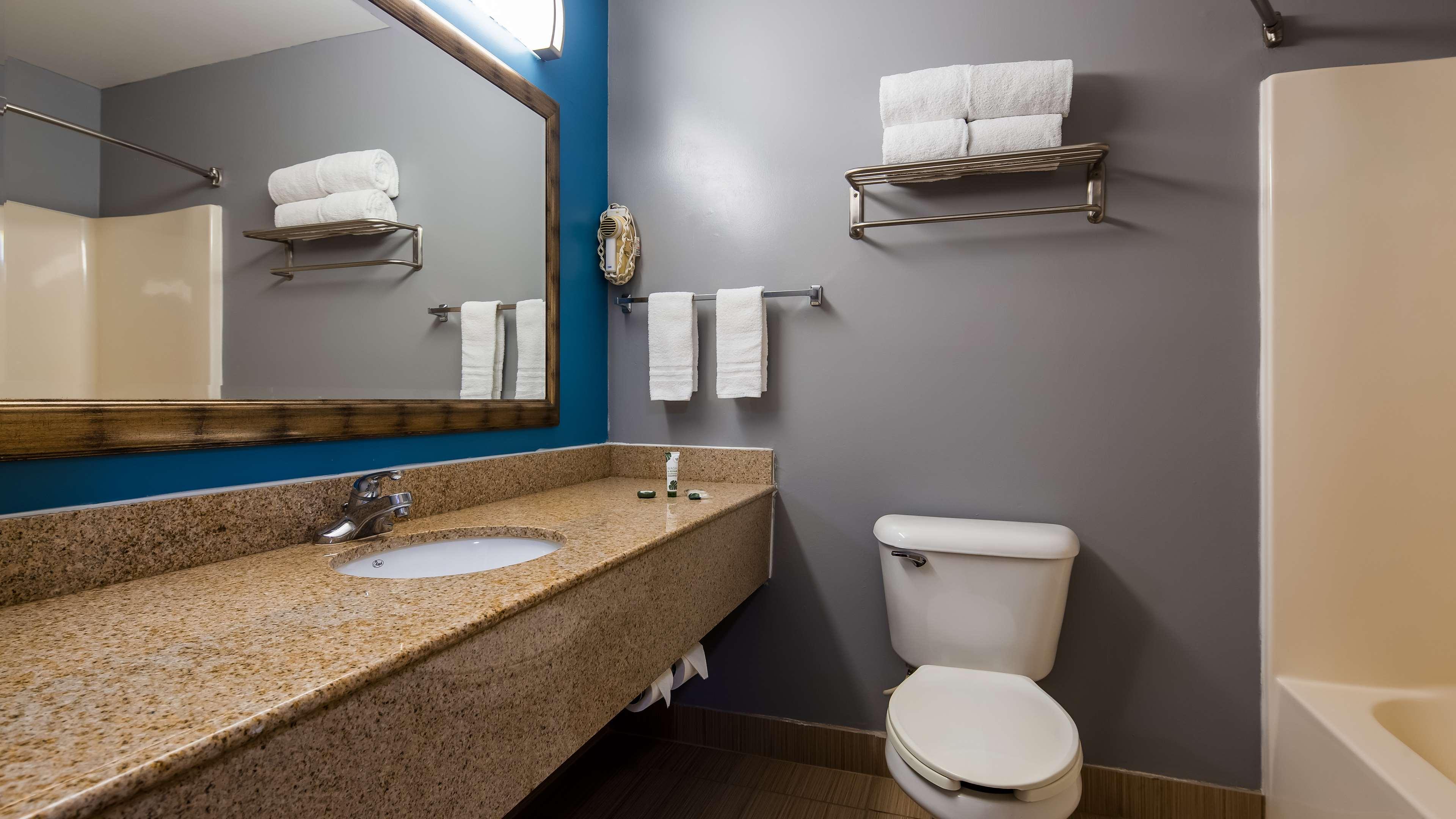 Best Western Plus Boardman Inn & Suites Poland Exterior photo